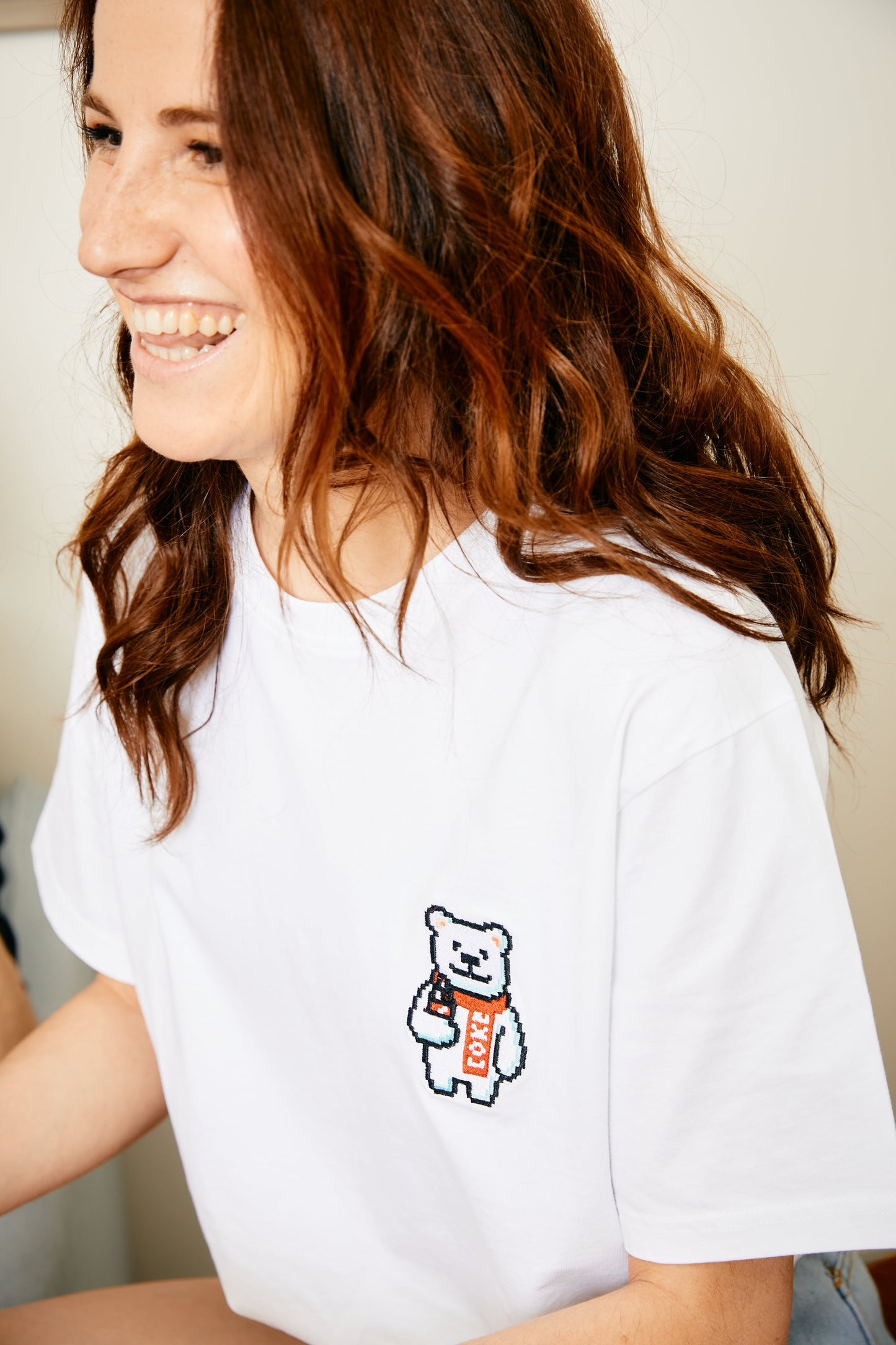 COKE BEAR T-SHIRT WHITE - BRICKTOWN X COCA-COLA ™